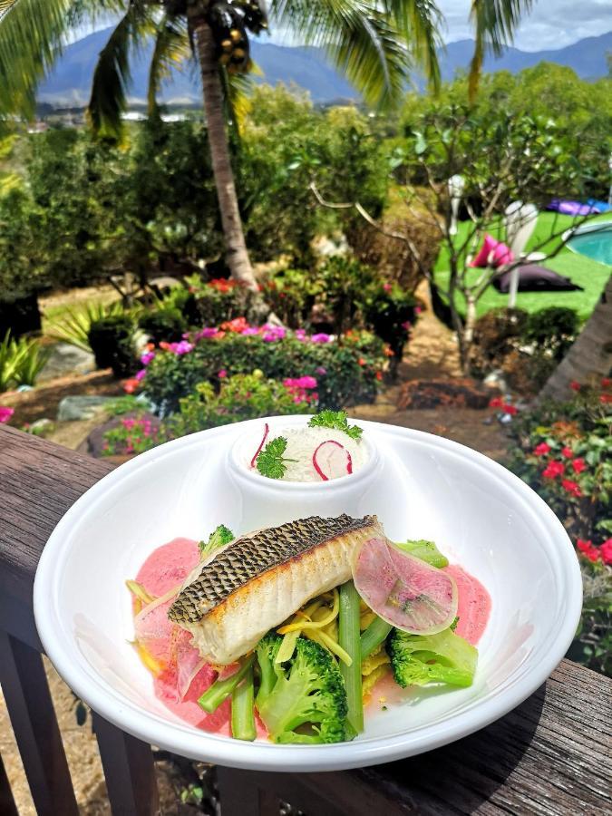 Rivland Resort Païta Buitenkant foto