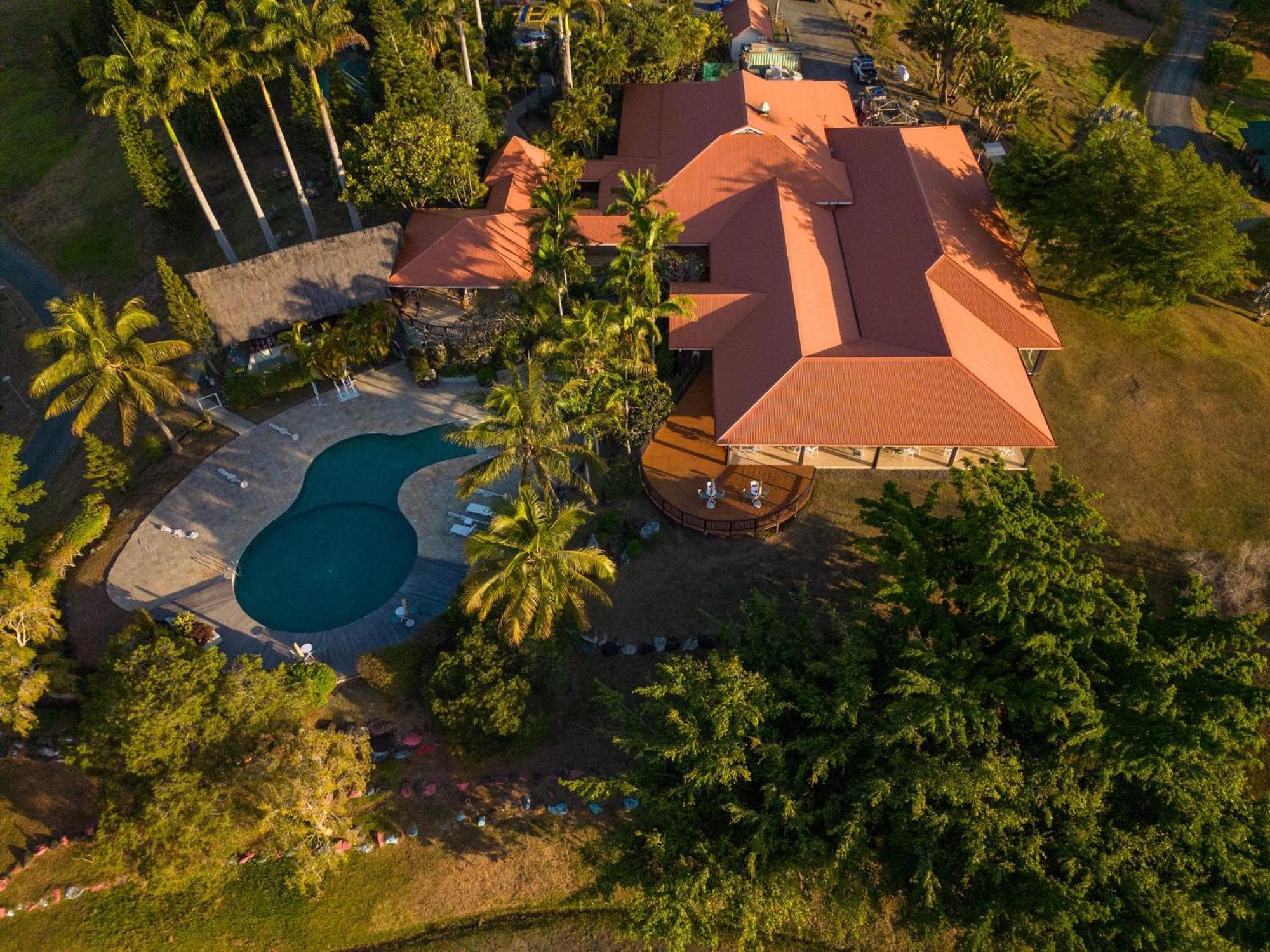 Rivland Resort Païta Buitenkant foto